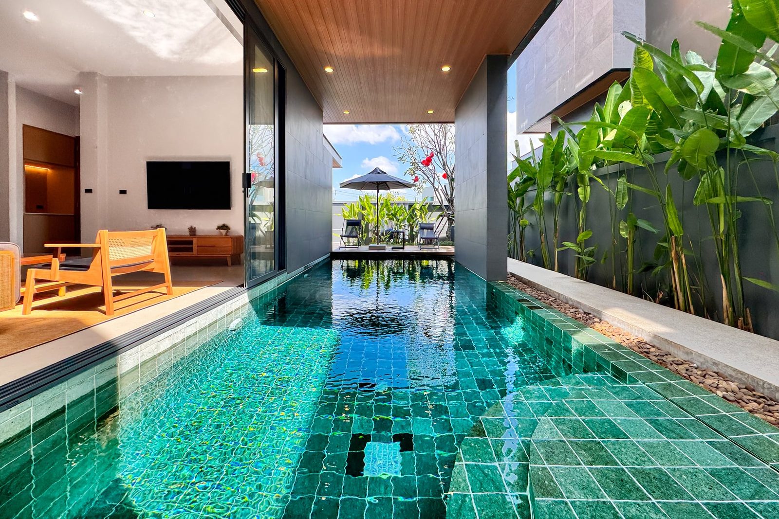 Longone Pool Villa