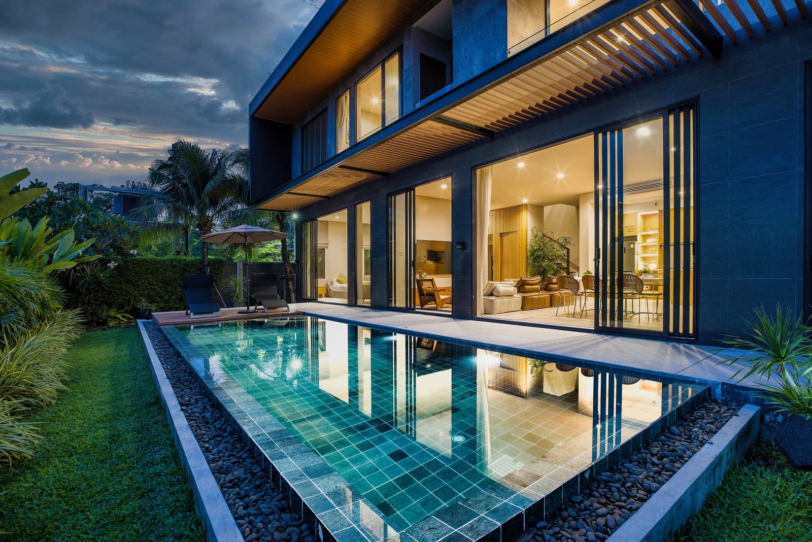 Longone Pool Villa